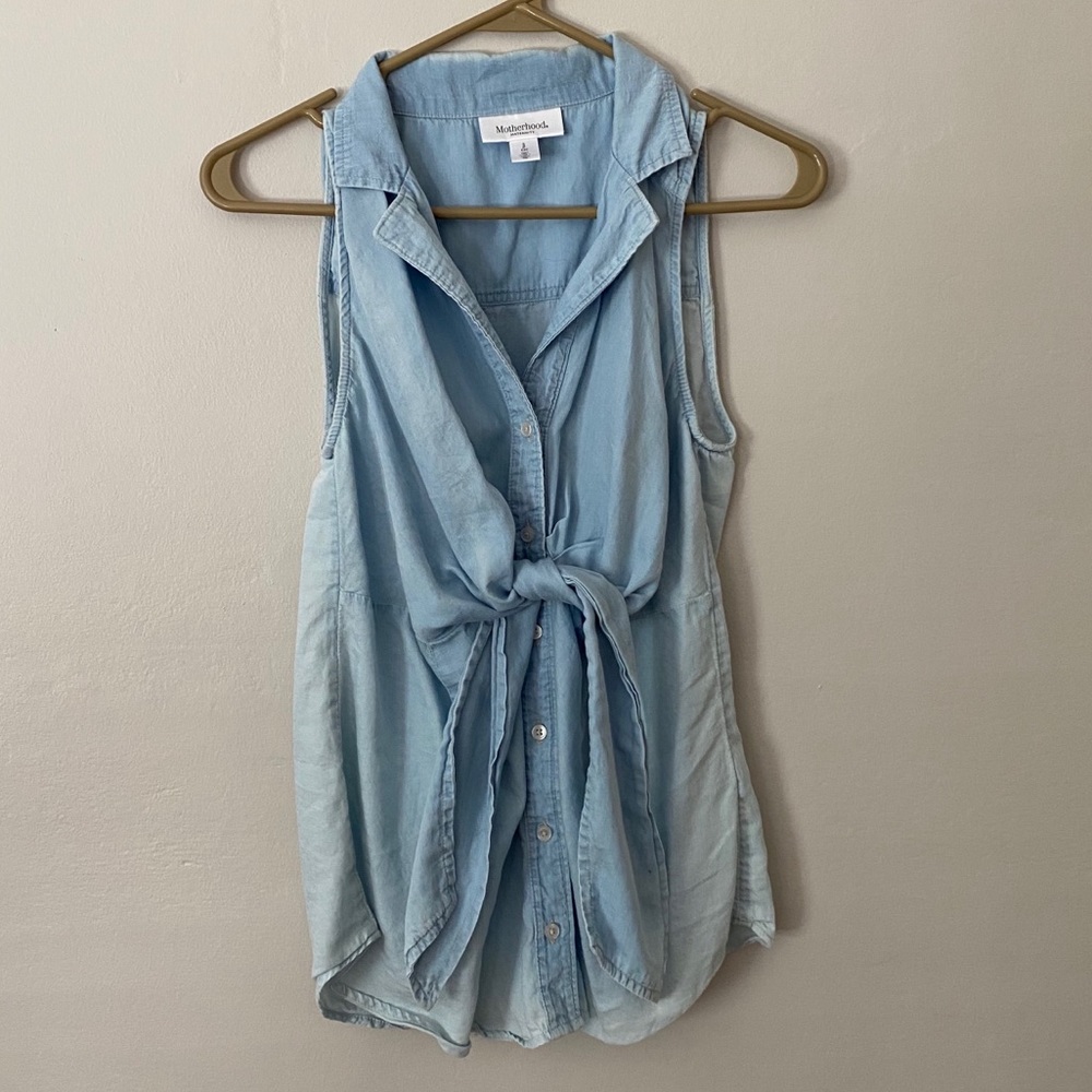 White-washed front tie maternity shirt